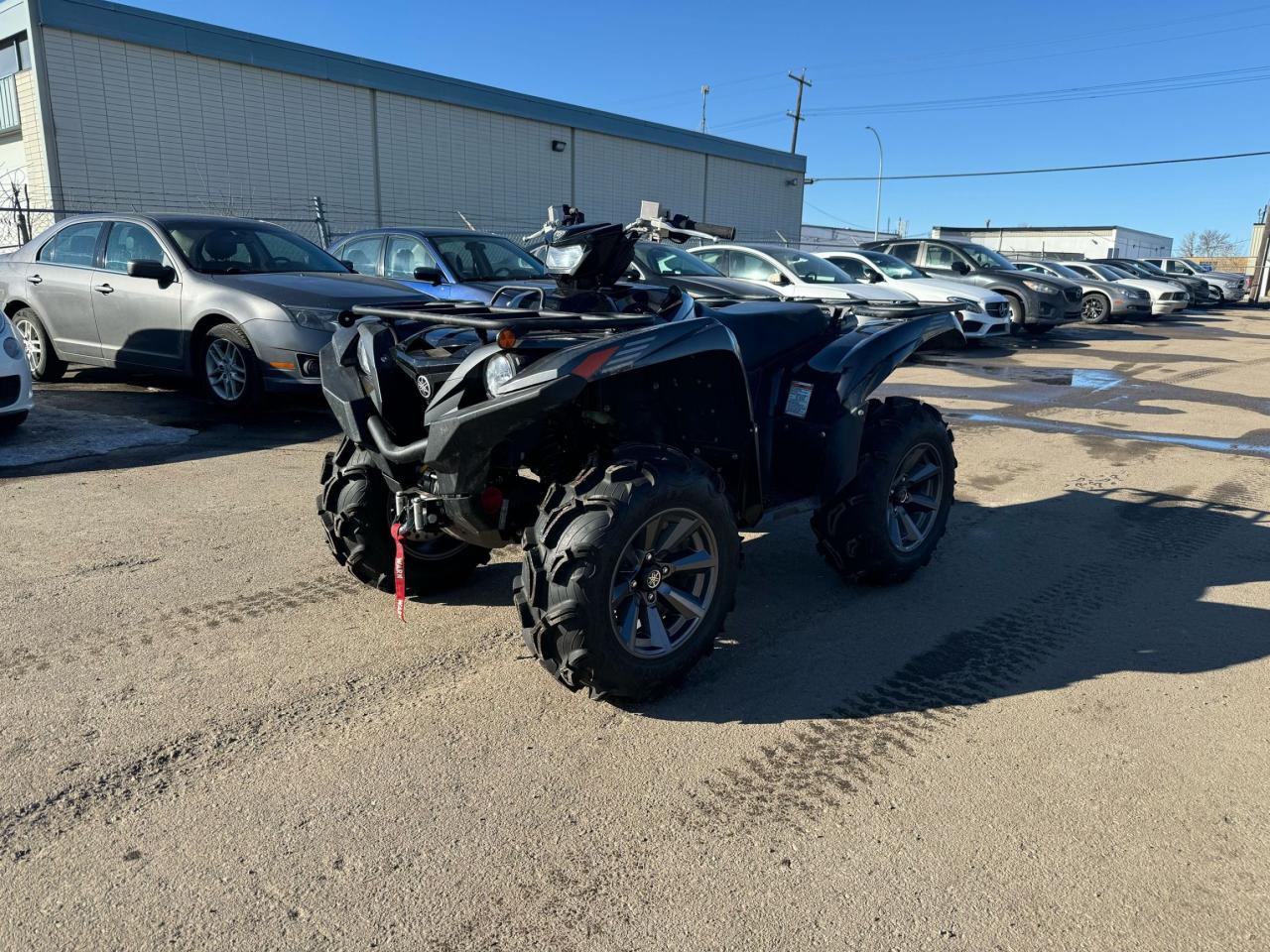 2021 Yamaha Grizzly 700 EPS SE $109 B/W - Photo #1