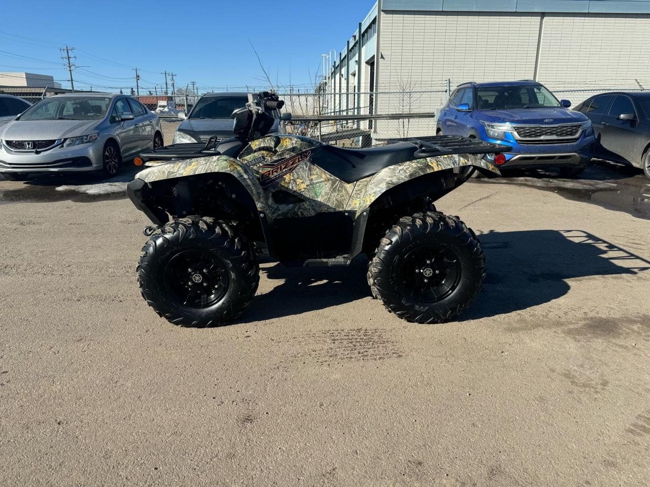 2021 Yamaha Grizzly 700 EPS SE $109 B/W - Photo #2