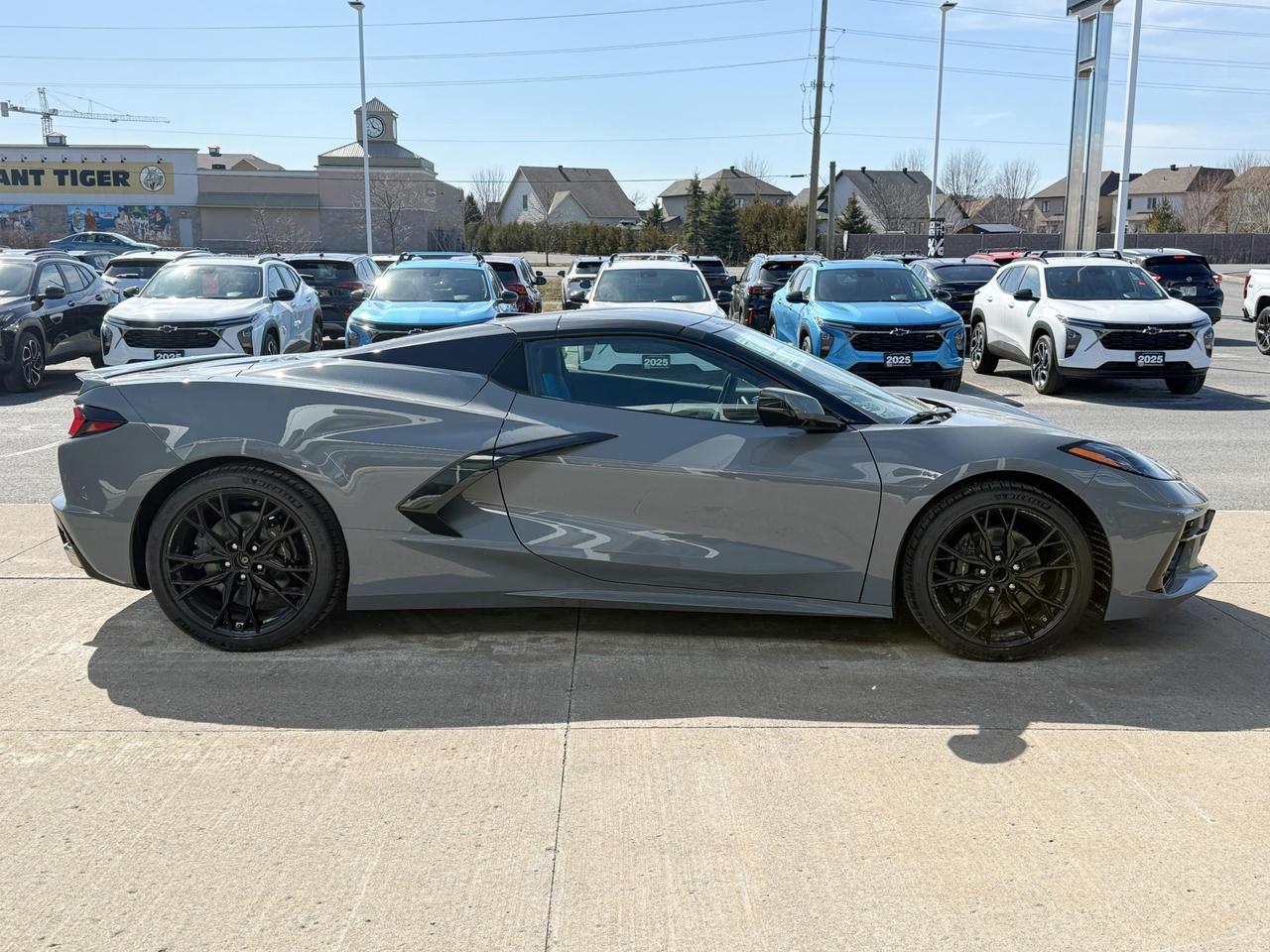 2025 Chevrolet Corvette Stingray 6.2L V8 WITH REMOTE START/ENTRY, HEATED/VENTILATED SEATS, HEATED STEERING WHEEL, HD REAR VISION CAMERA, BOSE AUDIO, APPLE CARPLAY AND ANDROID AUTO Photo