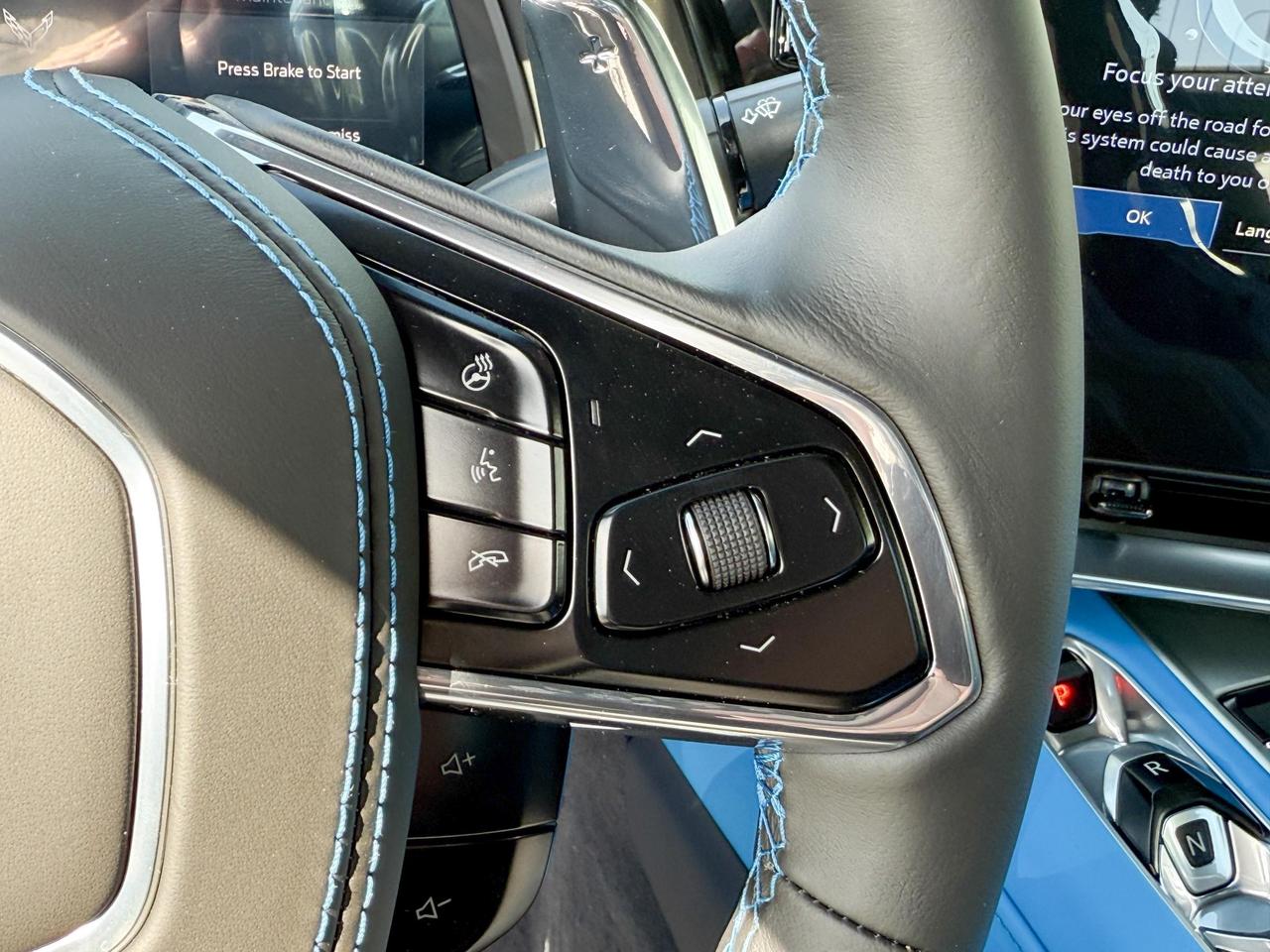 2025 Chevrolet Corvette Stingray 6.2L V8 WITH REMOTE START/ENTRY, HEATED/VENTILATED SEATS, HEATED STEERING WHEEL, HD REAR VISION CAMERA, BOSE AUDIO, APPLE CARPLAY AND ANDROID AUTO Photo