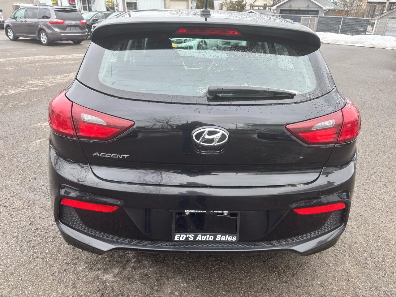 2020 Hyundai Accent Preferred, Hatchback, Heated Seats, Back-up-camera - Photo #6