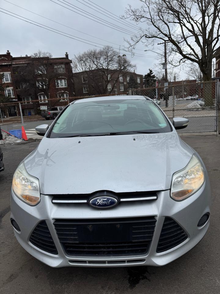 2014 Ford Focus 4DR SDN SE - Photo #2