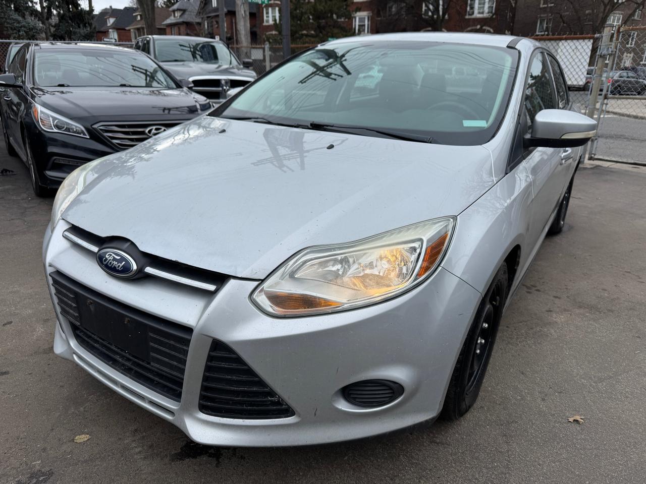 Used 2014 Ford Focus 4DR SDN SE for sale in Hamilton, ON