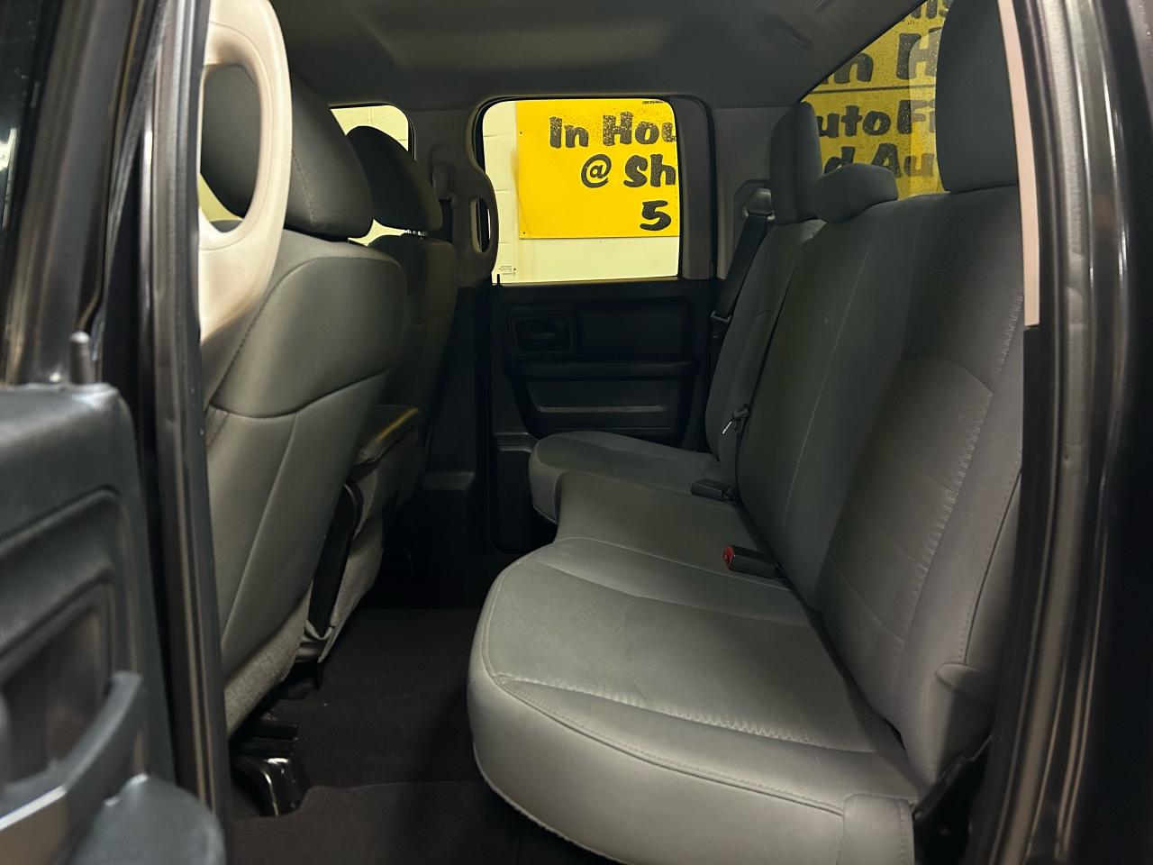 2018 RAM 1500 ST - Photo #15