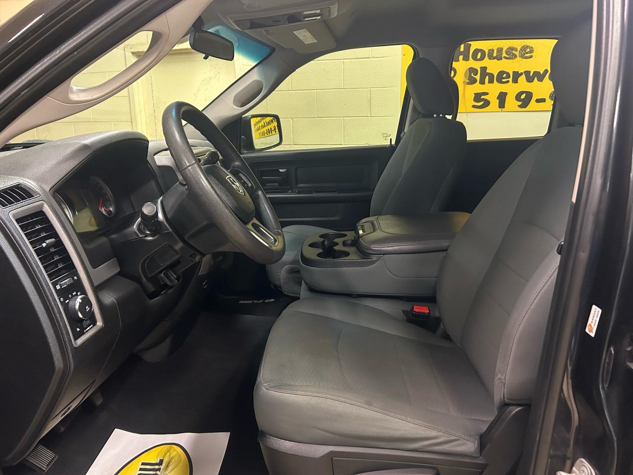 2018 RAM 1500 ST - Photo #8