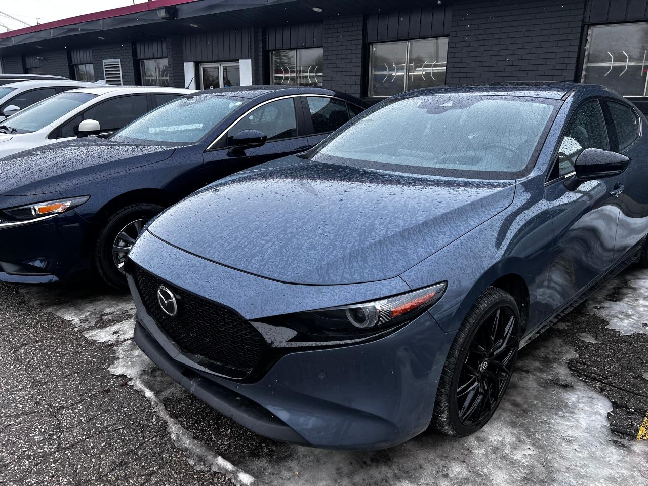 Used 2022 Mazda MAZDA3 GT / i-ACTIV AWD / ROOF / LEATHER / NAV / ALLOYS for sale in Cambridge, ON