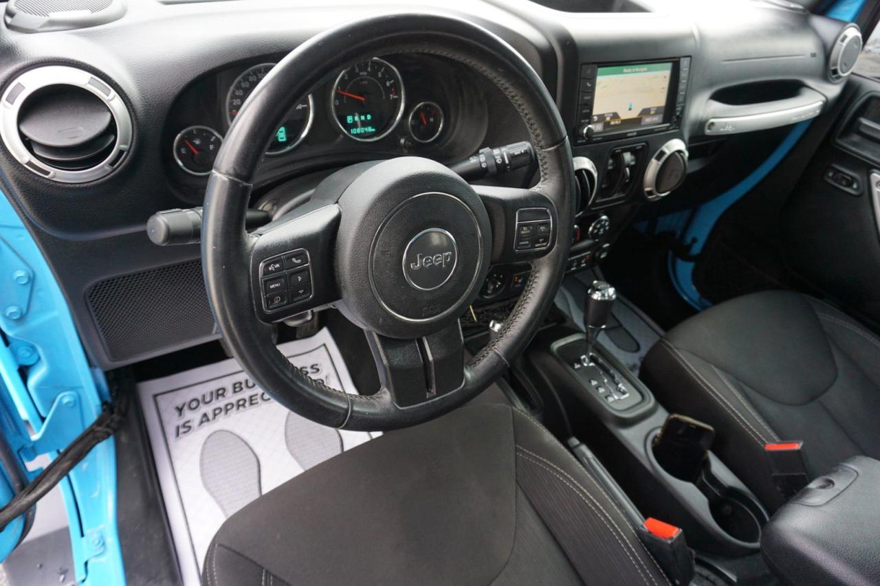 2018 Jeep Wrangler JK UNLIMITED SAHARA 4WD CERTIFIED *1 OWNER* NAV BLUETOOTH HEATED SEATS CRUISE ALLOYS - Photo #9
