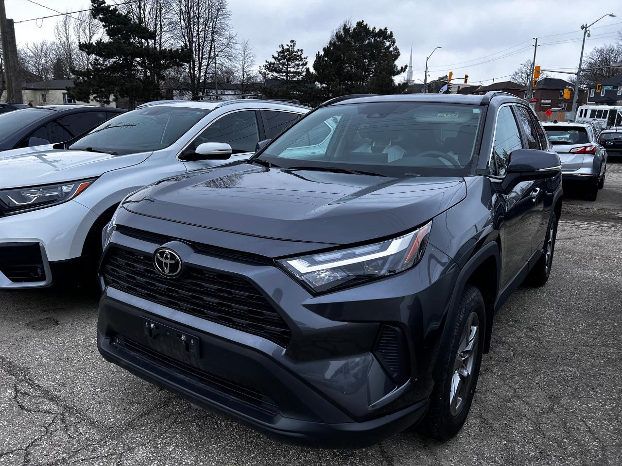 Used 2023 Toyota RAV4 XLE / AWD / ROOF / HTD SEATS / BACKCAM / ALLOYS for sale in Cambridge, ON