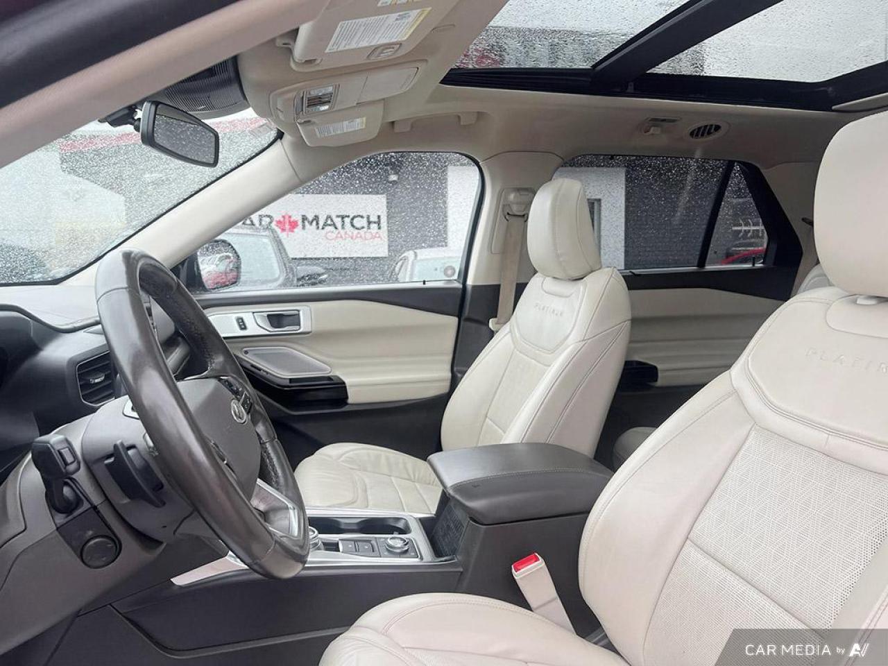 2021 Ford Explorer PLATINUM / 4WD / ROOF / LEATHER / NAV / LOADED - Photo #10
