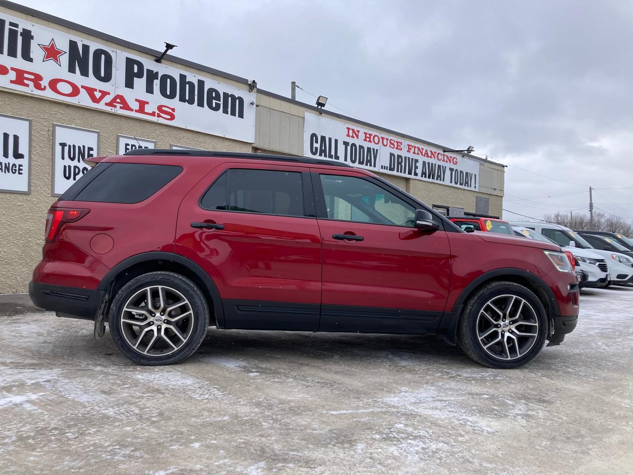 2018 Ford Explorer Sport 4WD - Photo #2