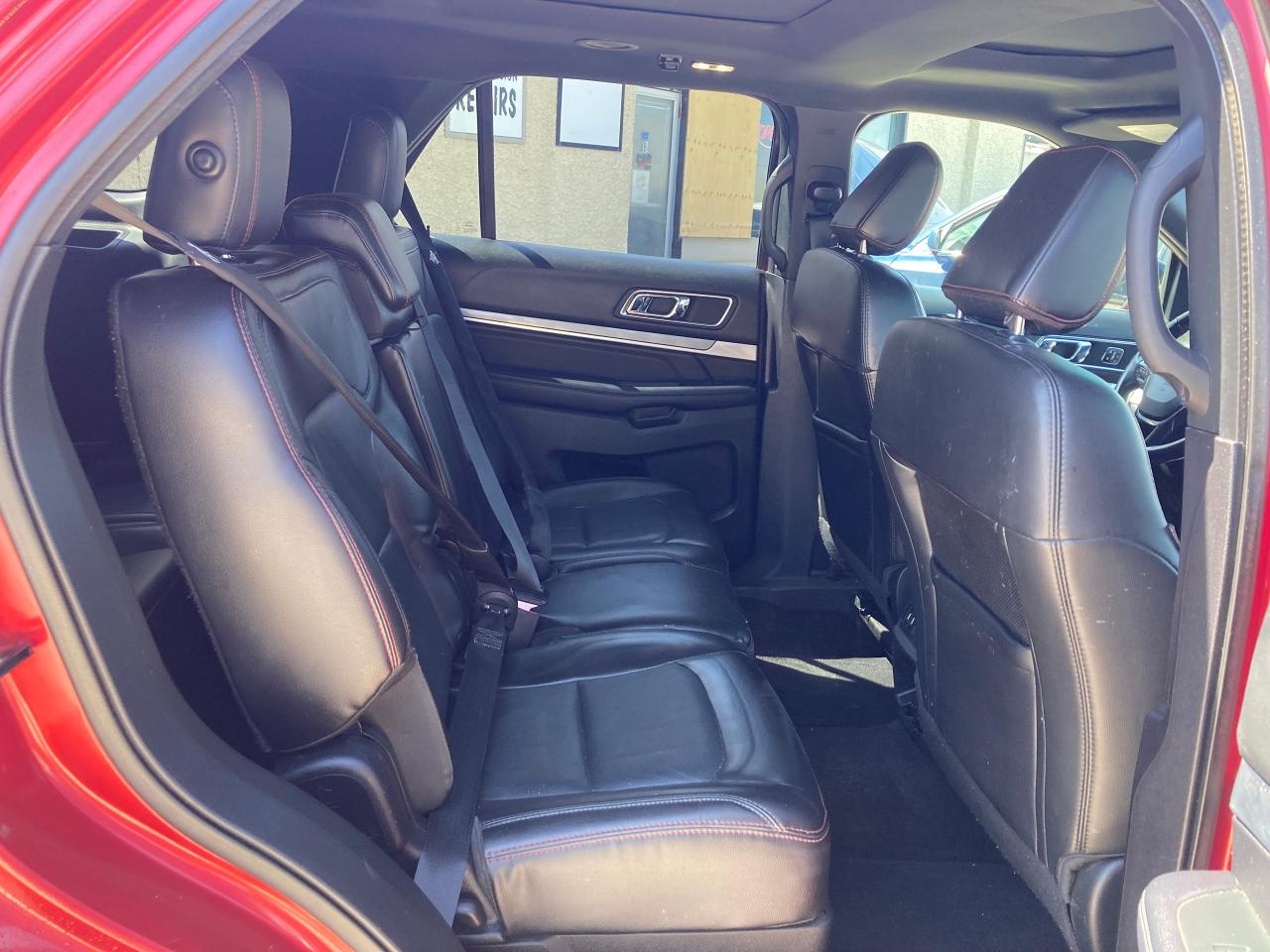 2018 Ford Explorer Sport 4WD - Photo #12