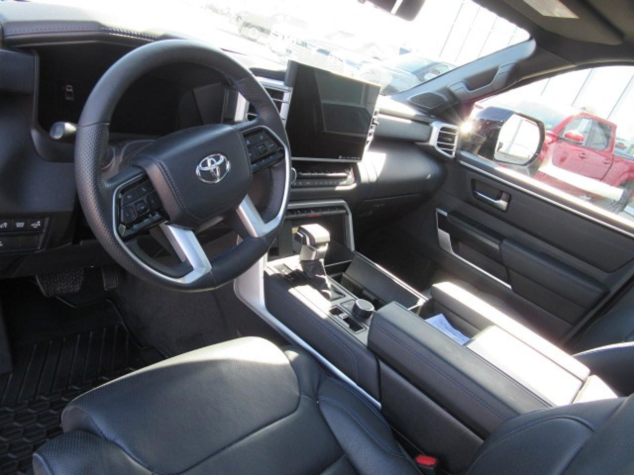 2024 Toyota Tundra Platinum Photo