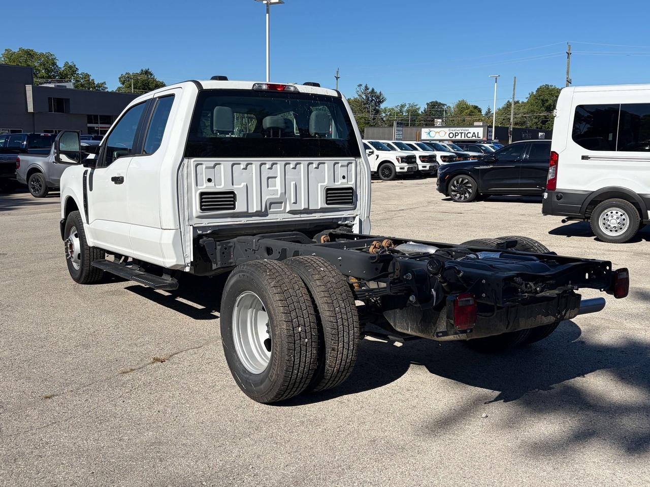 2024 Ford F-350 XL 2WD SuperCab 168  WB 60  CA Photo