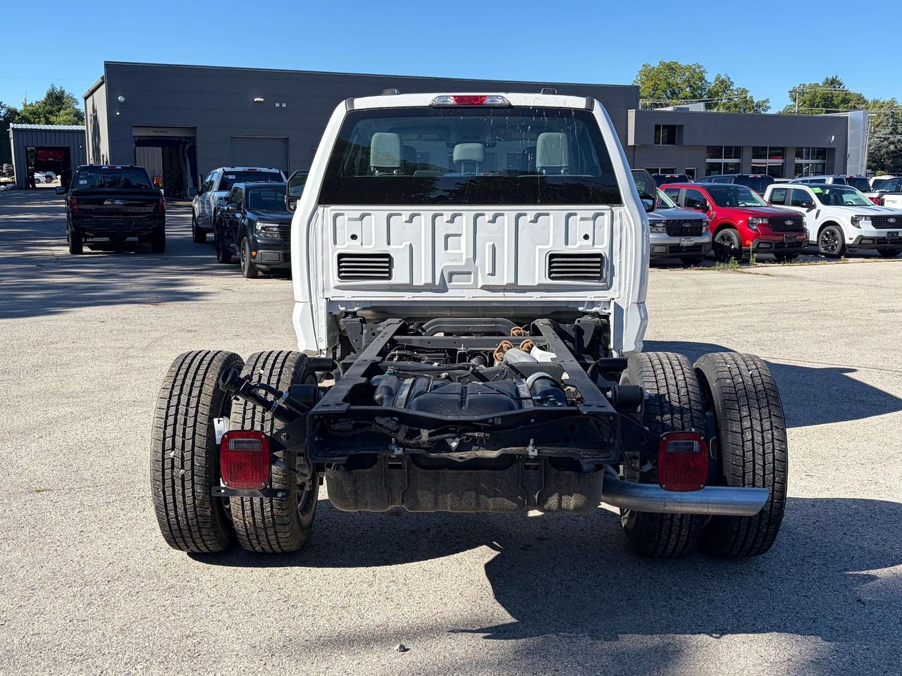 2024 Ford F-350 XL 2WD SuperCab 168  WB 60  CA Photo3