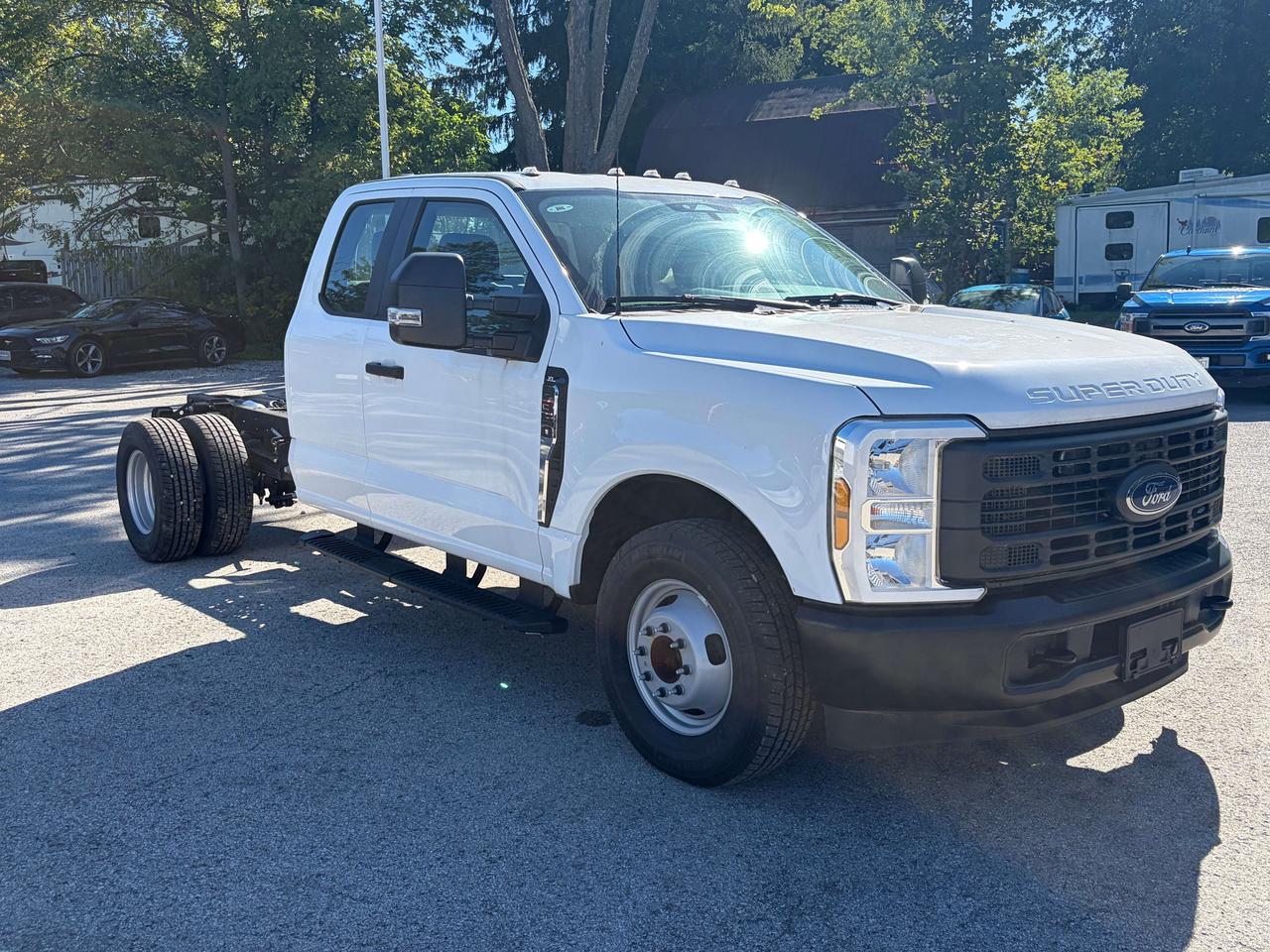 2024 Ford F-350 XL 2WD SuperCab 168  WB 60  CA Photo