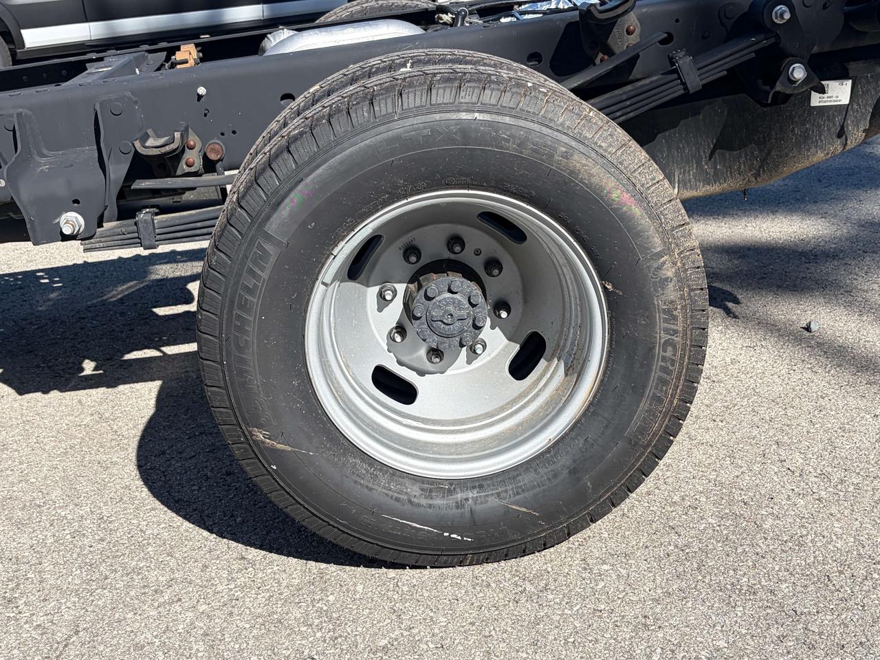 2024 Ford F-350 XL 2WD SuperCab 168  WB 60  CA Photo
