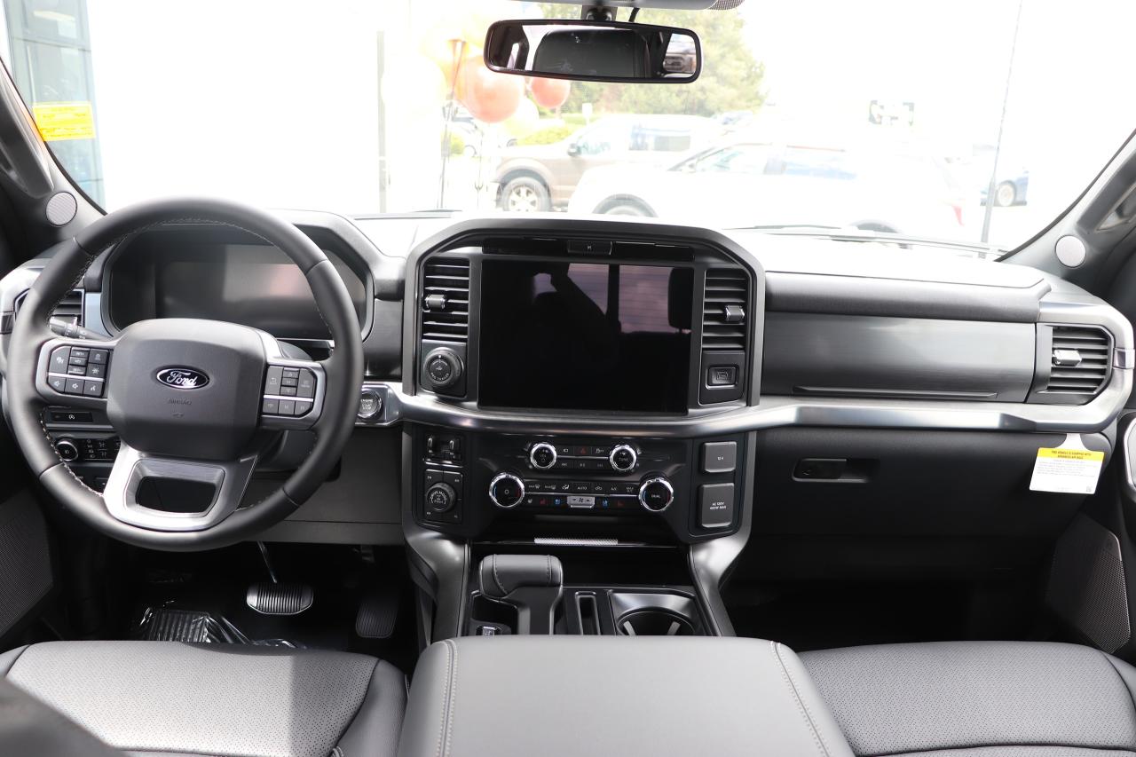 2025 Ford F-150 Lariat 4WD SuperCrew 5.5' Box Photo5