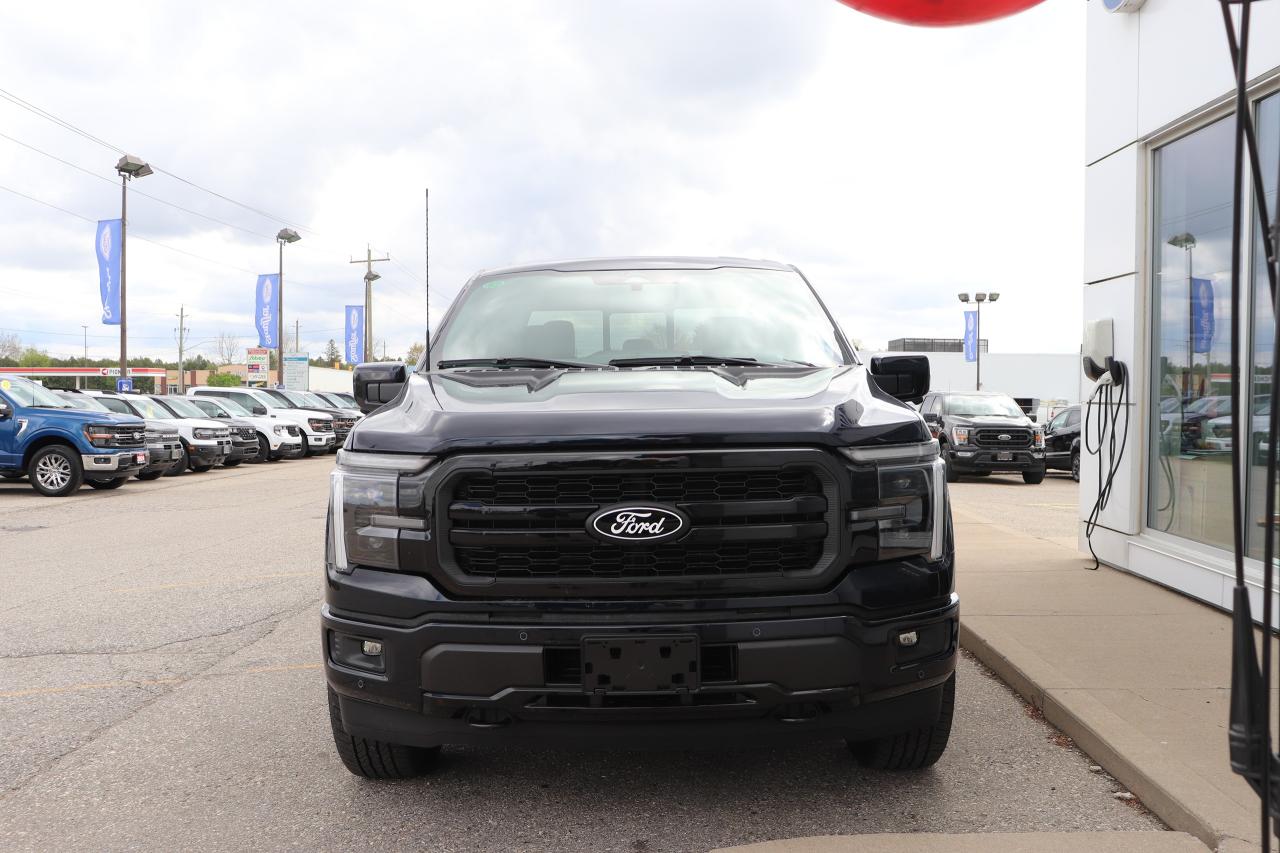2025 Ford F-150 Lariat 4WD SuperCrew 5.5' Box Photo4