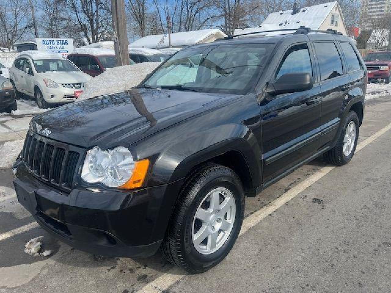 Used 2009 Jeep Grand Cherokee 4WD 4Dr Laredo for sale in Hamilton, ON