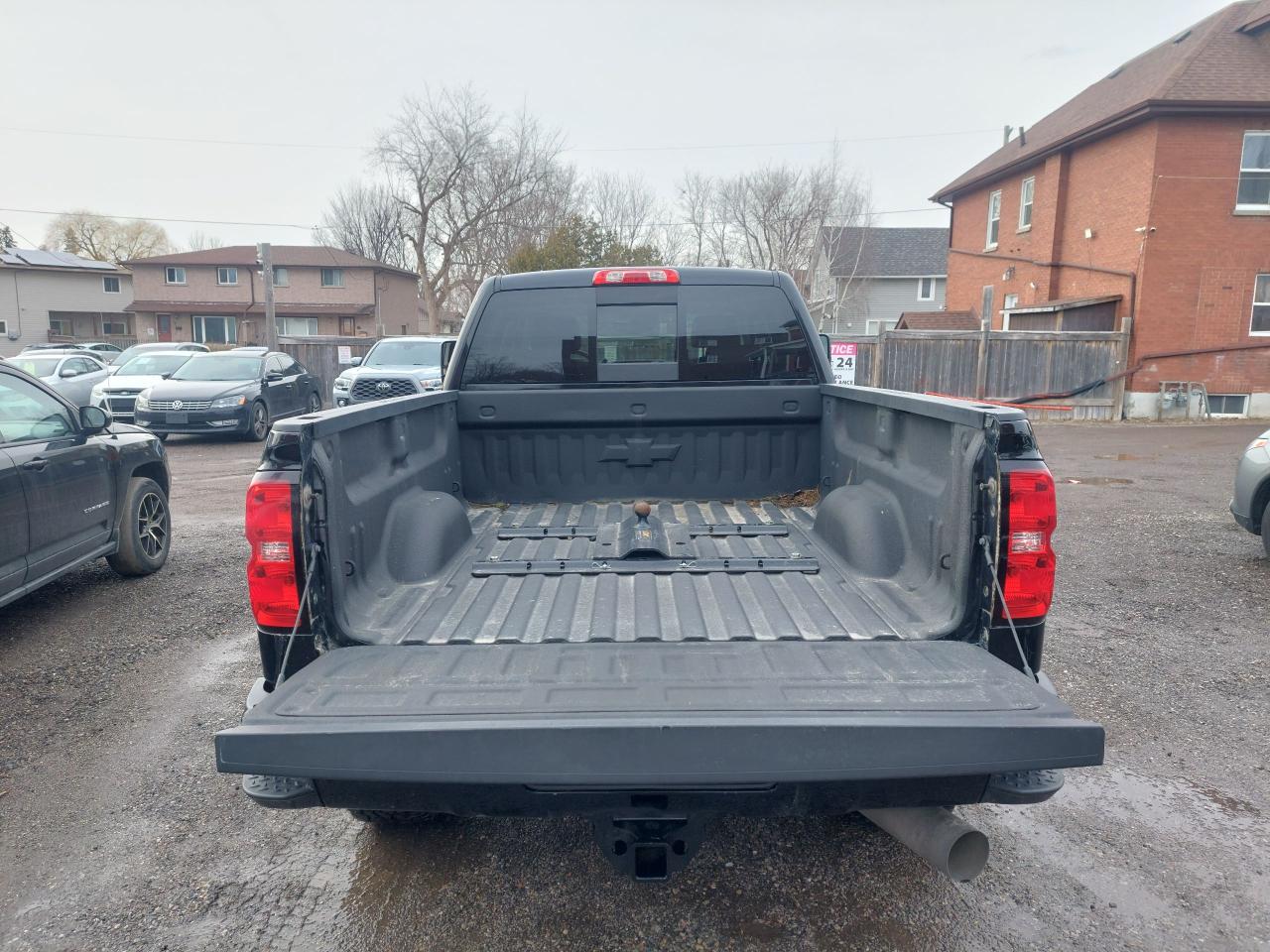 2018 Chevrolet 2500HD 4WD Crew Cab 167" LTZ - Photo #11