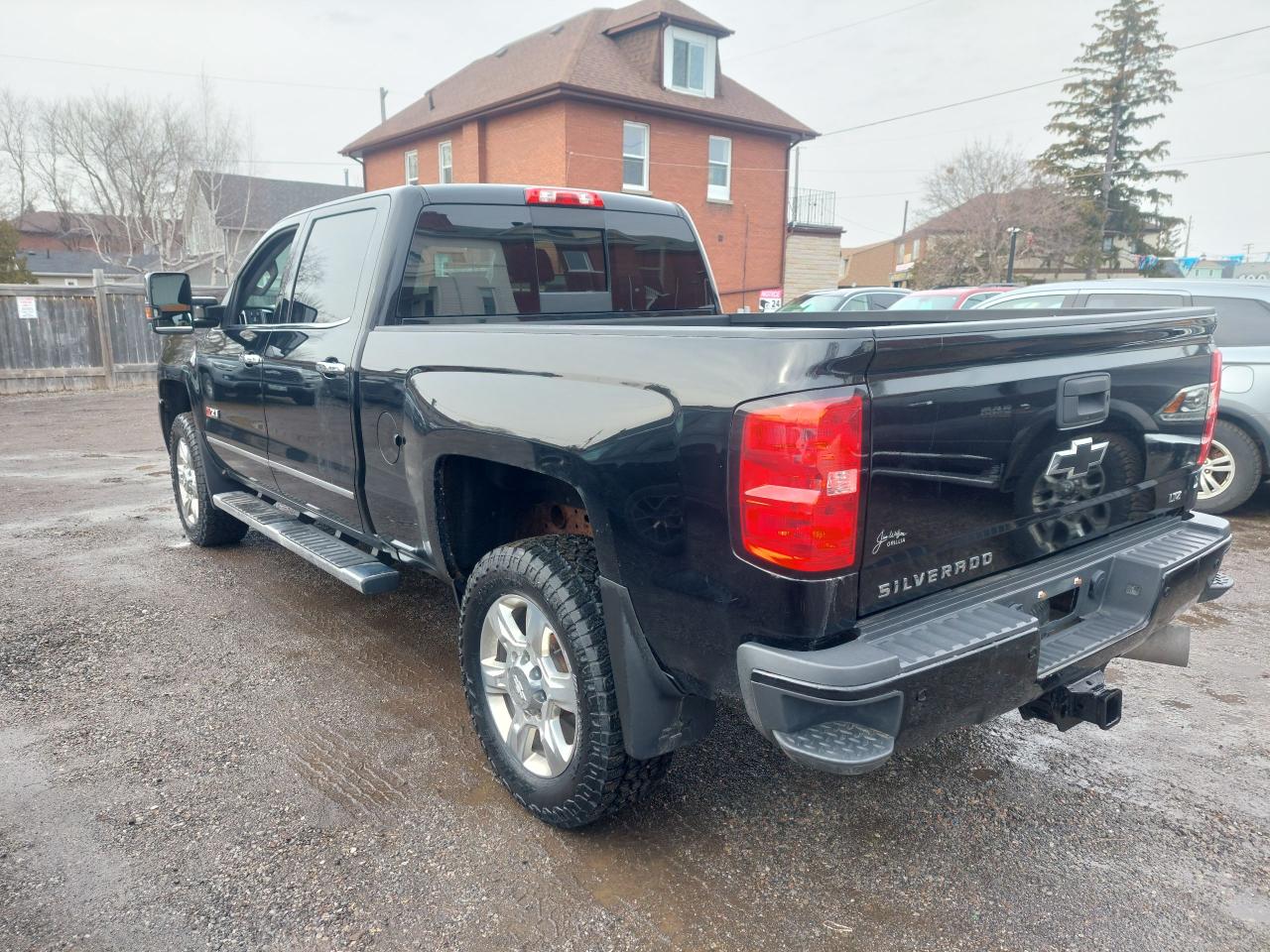 2018 Chevrolet 2500HD 4WD Crew Cab 167" LTZ - Photo #6