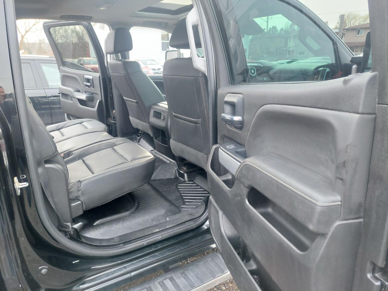 2018 Chevrolet 2500HD 4WD Crew Cab 167" LTZ - Photo #22