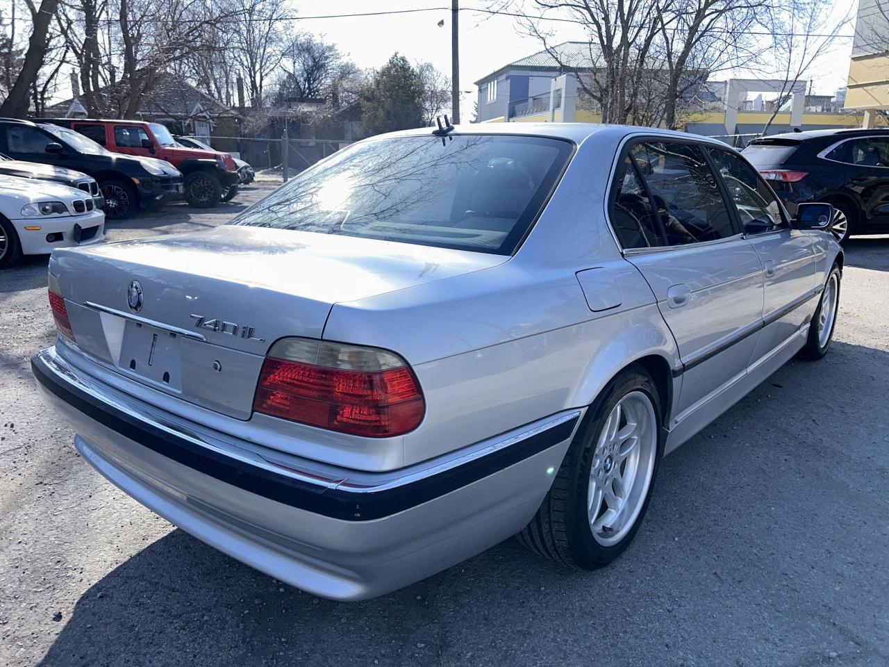 2001 BMW 7 Series 740iL - Photo #6