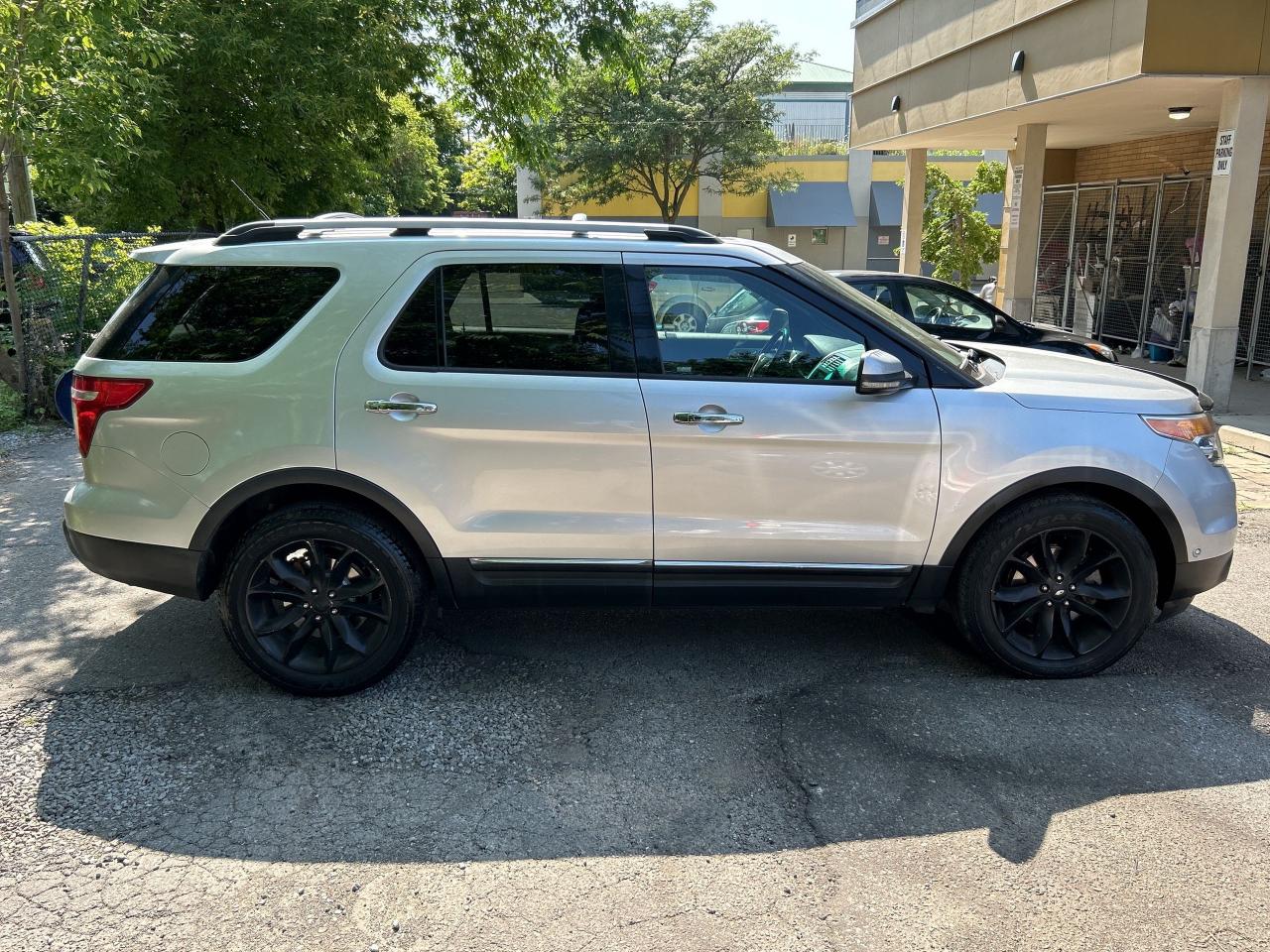 2013 Ford Explorer LIMITED - Photo #6