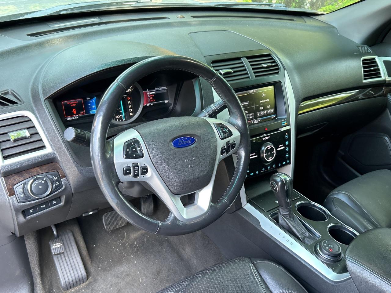 2013 Ford Explorer LIMITED - Photo #10