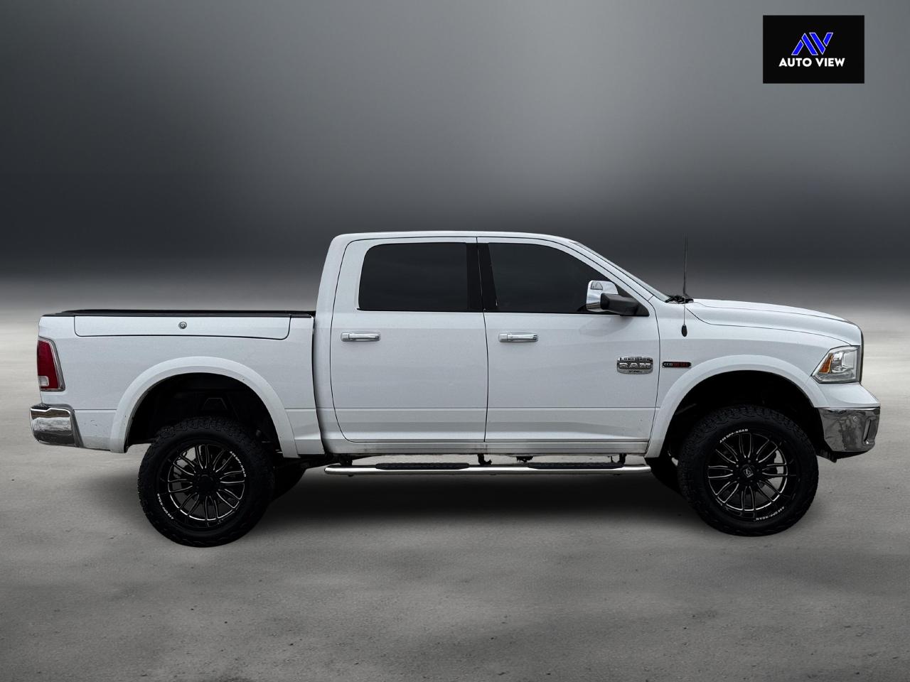 2016 RAM 1500 Longhorn **6" LIFT W/ 35" TIRES**CLEAN CARFAX** Photo3