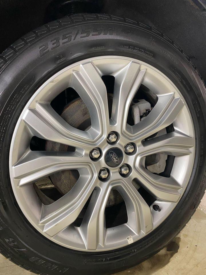 2023 Ford Edge Titanium AWD Photo