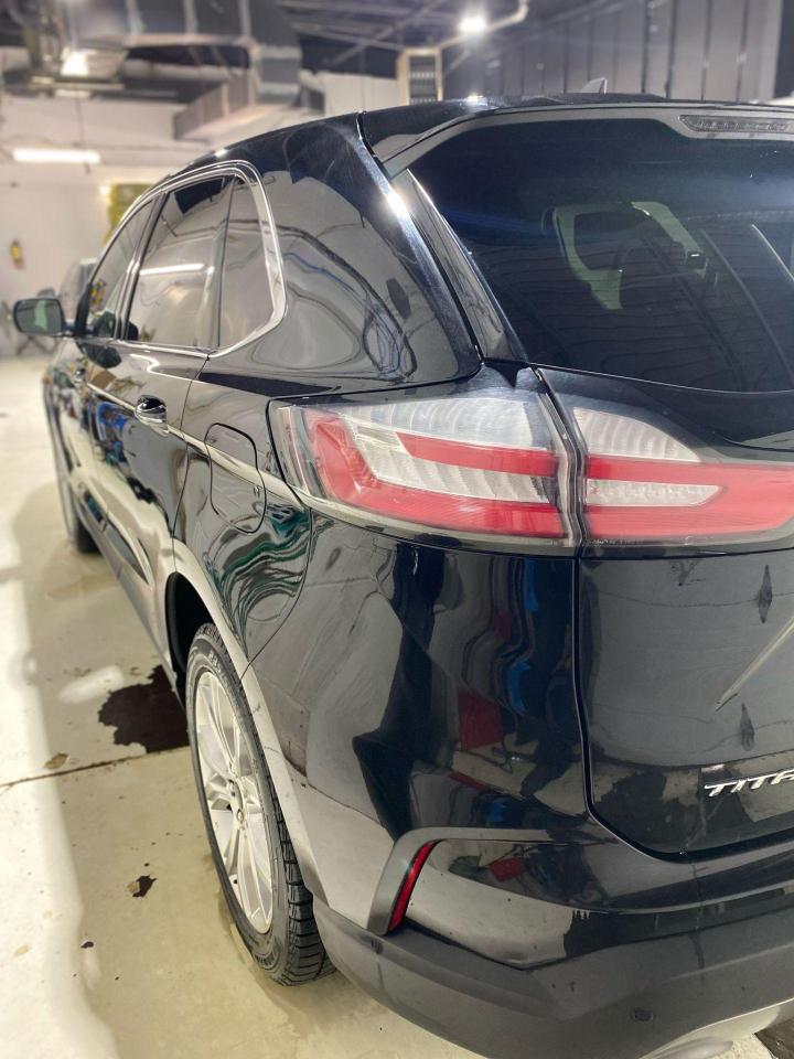 2023 Ford Edge Titanium AWD Photo