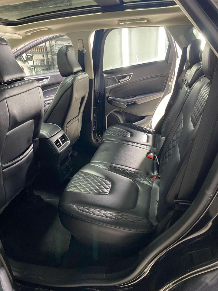 2023 Ford Edge Titanium AWD Photo