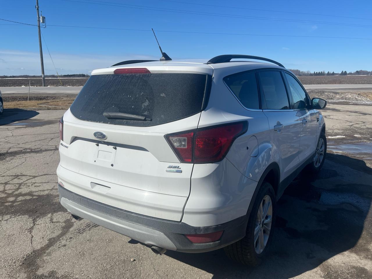 2019 Ford Escape SEL | Backup Camera | Heated Seats | Bluetooth Photo4