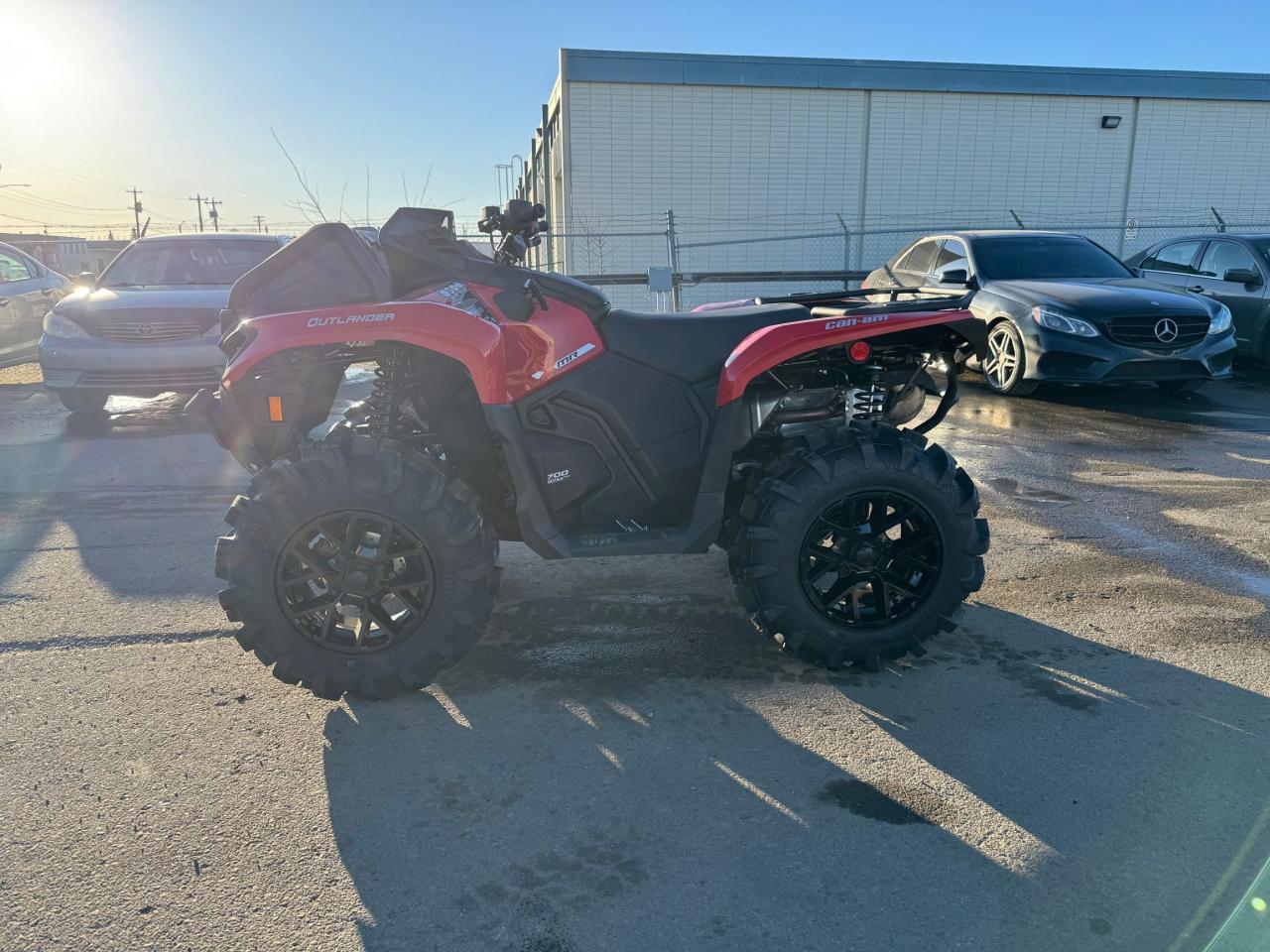 2025 Can-Am Outlander 700 XMR $113 B/W - Photo #6