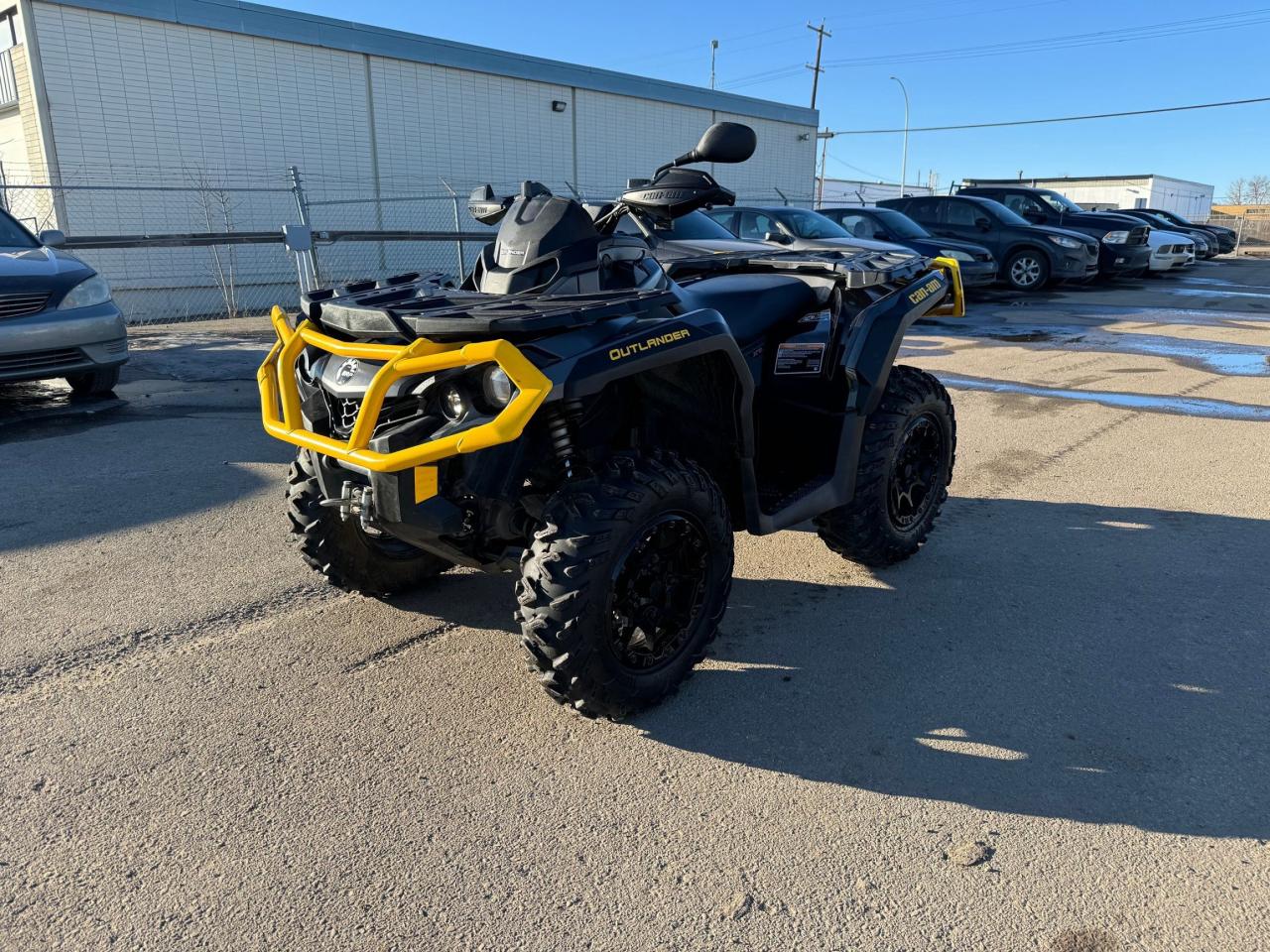 2022 Can-Am Outlander 850 XTP $101 B/W - Photo #1