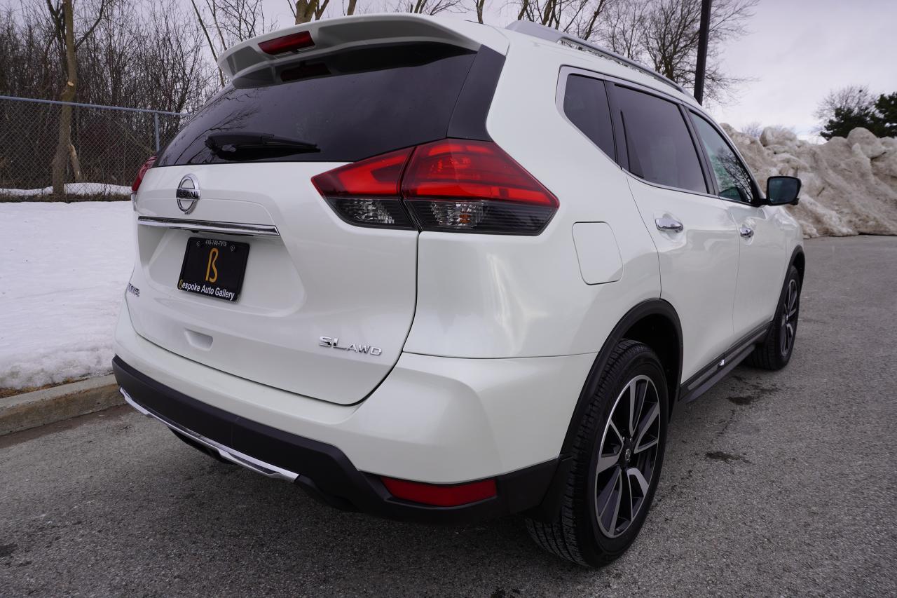 2017 Nissan Rogue PLATINUM RESERVE / NO ACCIDENTS / DEALER SERVICED Photo3