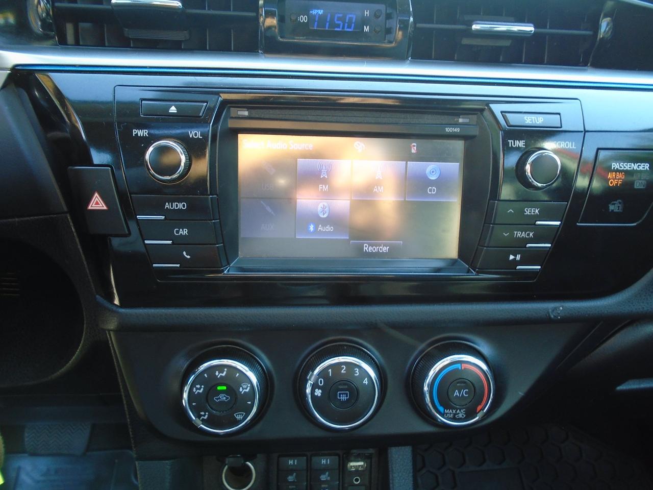 2014 Toyota Corolla S/REAR CAM / LEATHER / KEYLESS/ HEATED SEATS/CLEAN - Photo #18