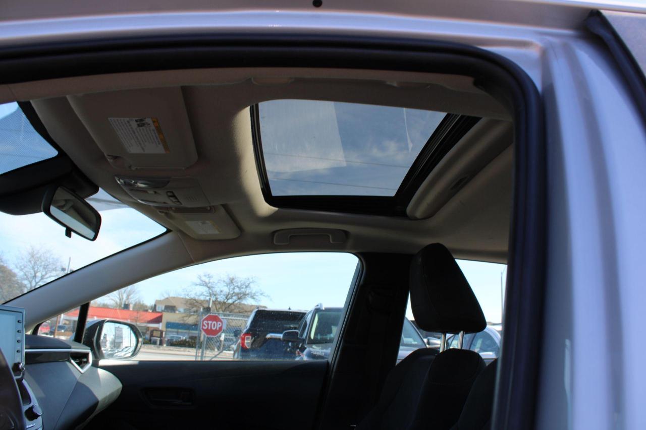 2022 Toyota Corolla LE CVT with sunroof - Photo #16
