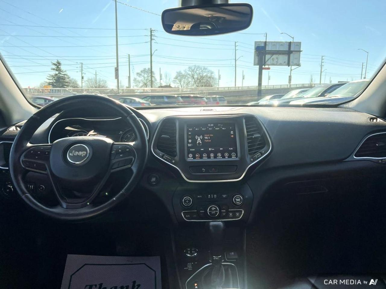 2019 Jeep Cherokee TRAILHAWK / 4X4 / ROOF / LEATHER / NO ACCIDENTS - Photo #12