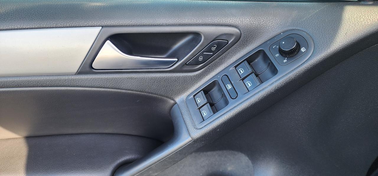 2010 Volkswagen Golf 5dr HB Auto Comfortline - Photo #12