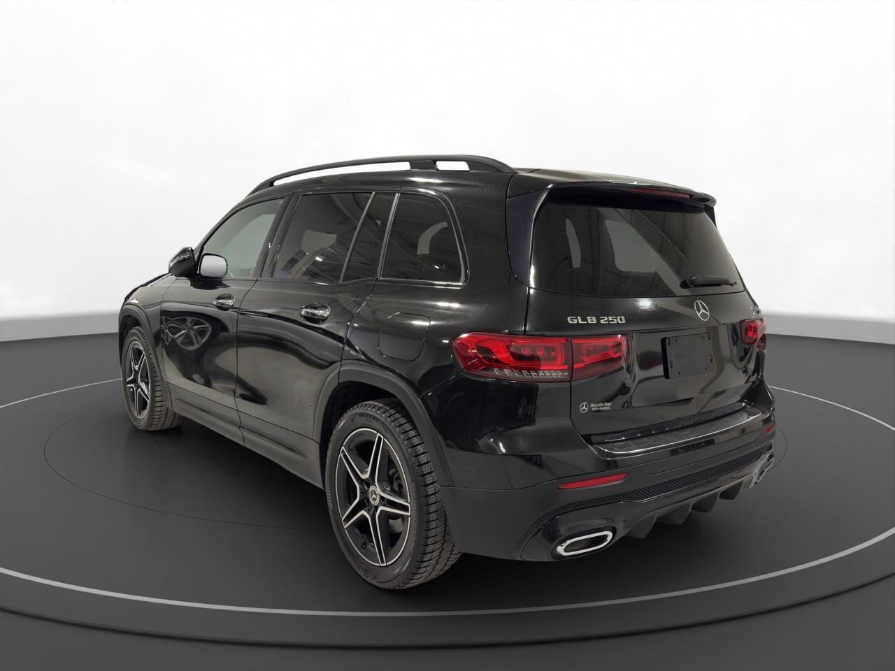 2021 Mercedes-Benz GLB NIGHT PKG | AMG PKG | RED INTERIOR - Photo #4
