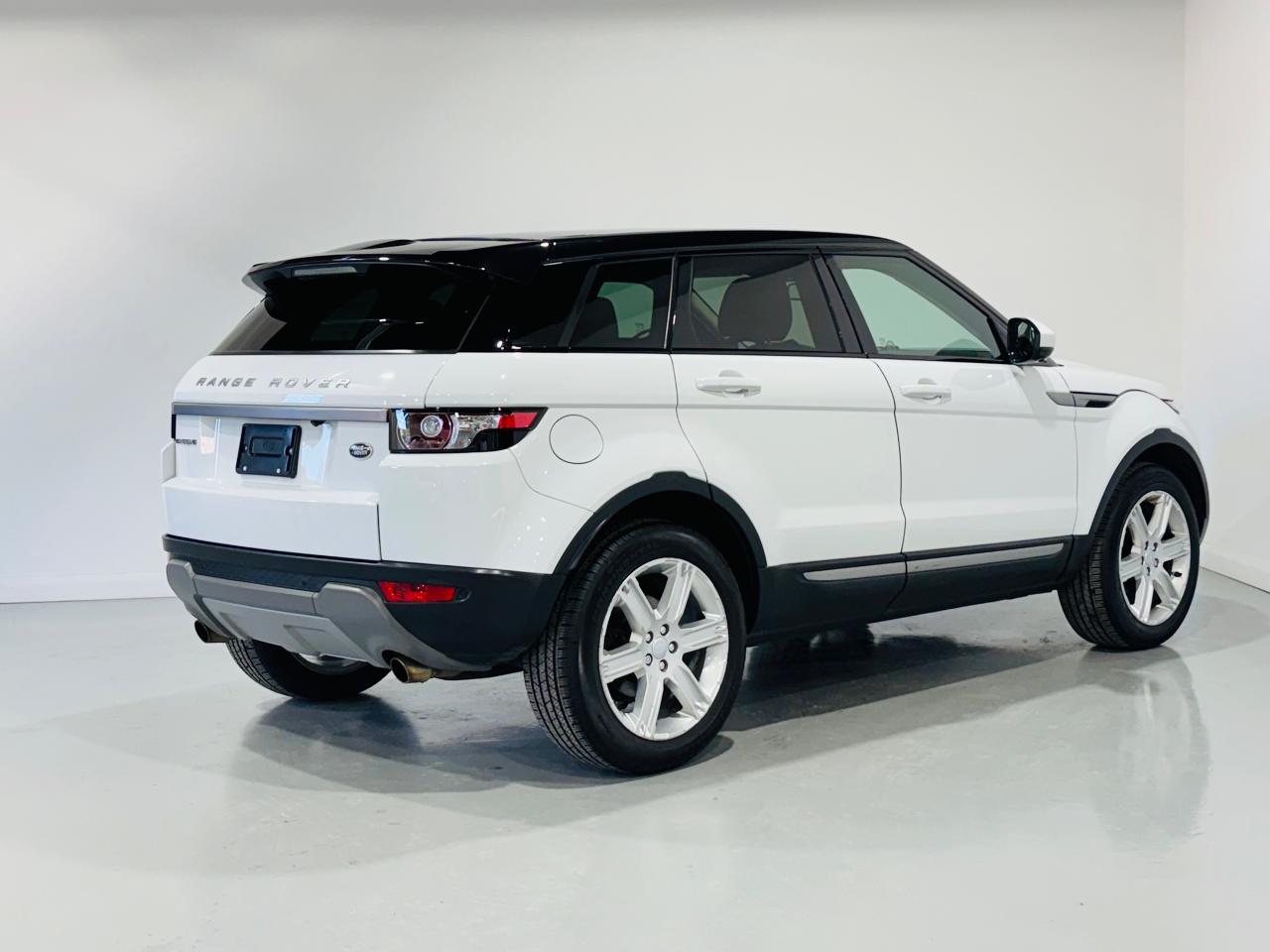 2015 Land Rover Range Rover Evoque 5dr HB Pure City - Photo #5