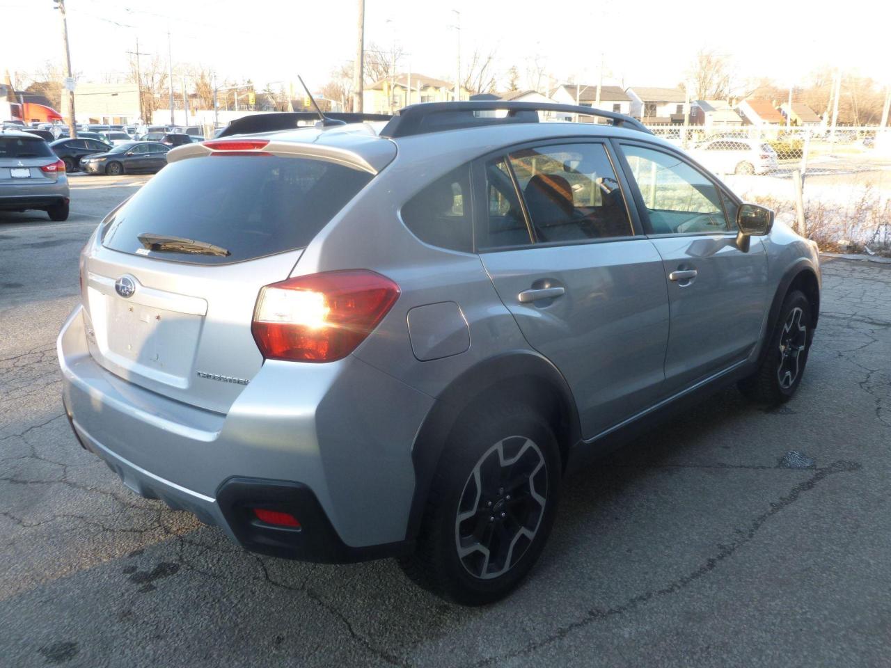 2016 Subaru Crosstrek Premium Photo3