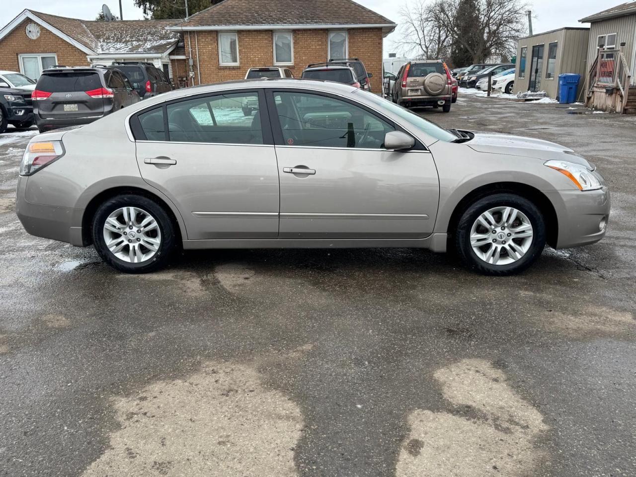 2011 Nissan Altima 2.5 S, AUTO, ONLY 64KMS, LOW KMS, CERTIFIED - Photo #6