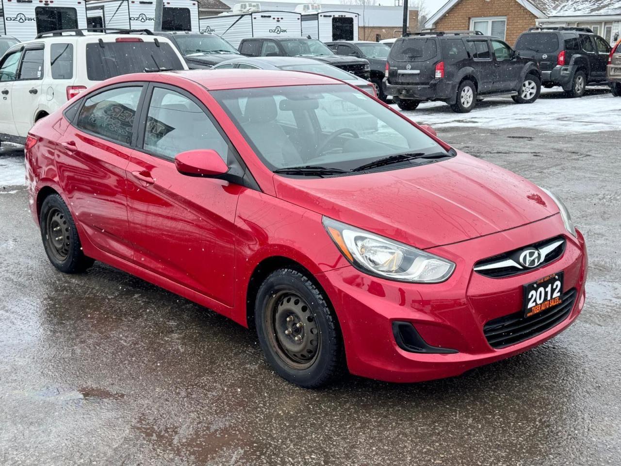 2012 Hyundai Accent GL, AUTO, ONLY 29,000KMS, LOW KMS, CERTIFIED - Photo #7