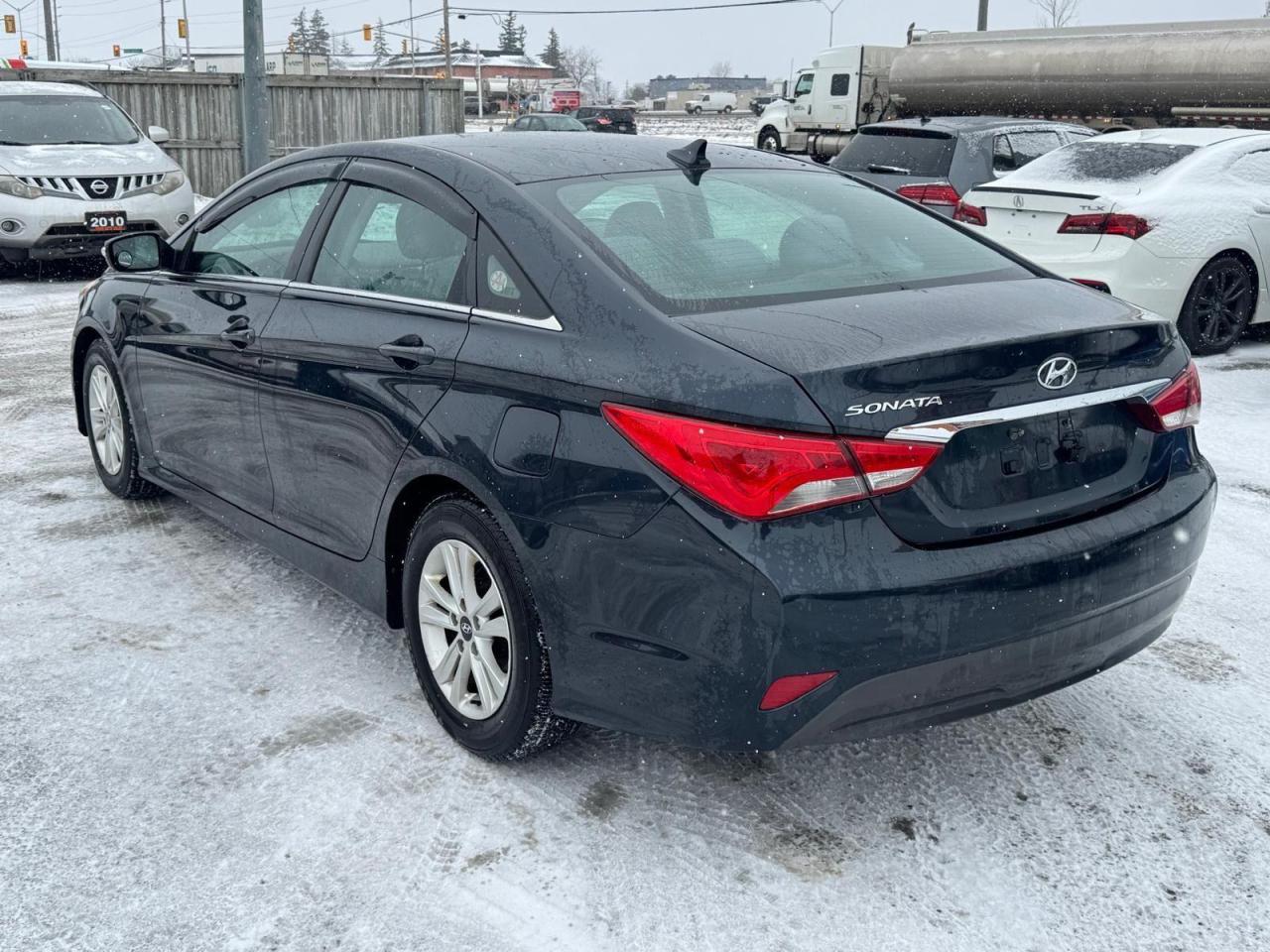 2014 Hyundai Sonata GL, AUTO, ALLOYS, 4 CYL, CAM, ONLY 64KMS, CERT - Photo #3