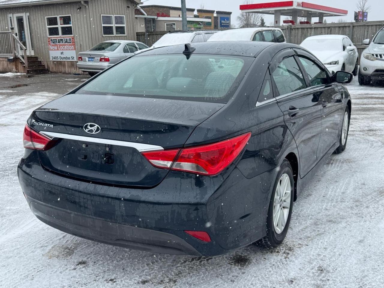 2014 Hyundai Sonata GL, AUTO, ALLOYS, 4 CYL, CAM, ONLY 64KMS, CERT - Photo #5