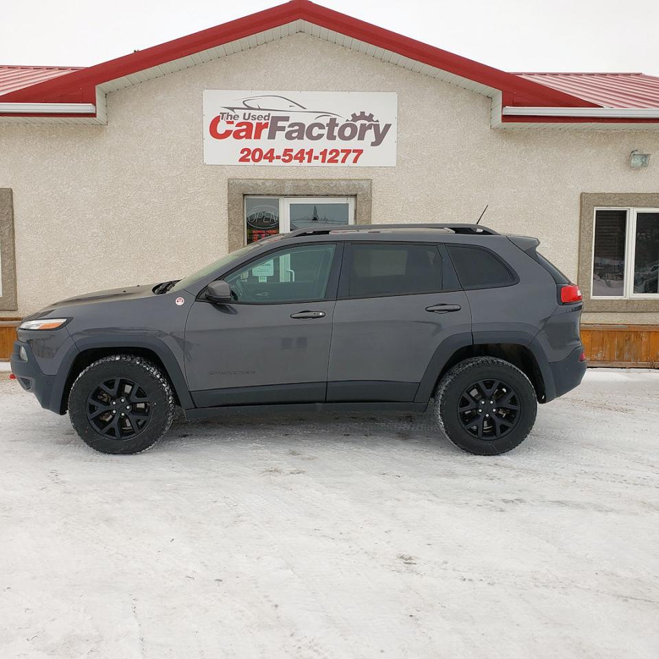 Used 2015 Jeep Cherokee Trailhawk, Low KM Adaptive Cruise for sale in Oakbank, MB