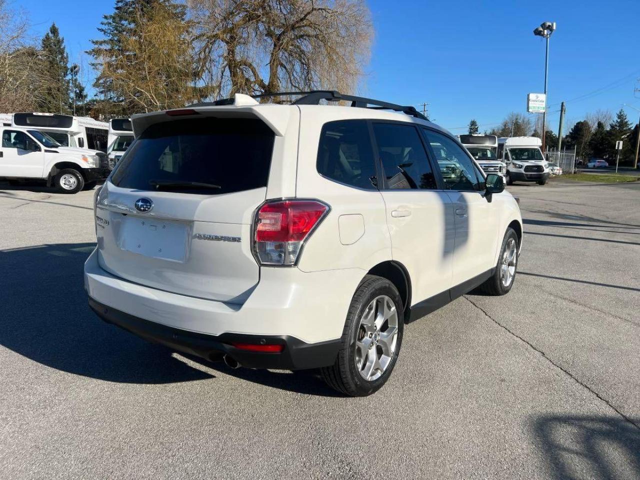 2017 Subaru Forester 5dr Wgn CVT 2.5i Limited w/Tech Pkg - Photo #12